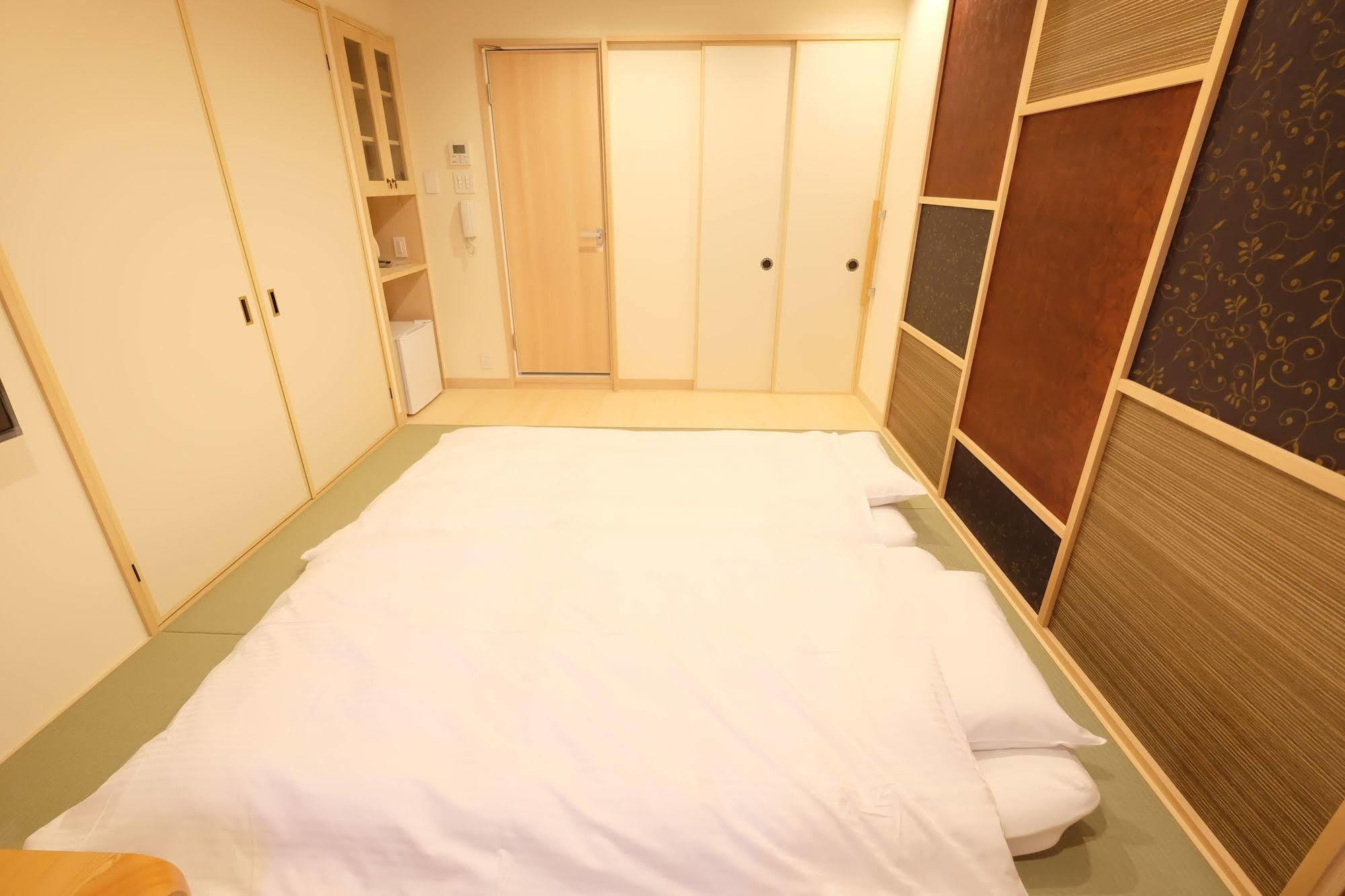 東心斎橋おおきにアパート Ookini Ryokan & Apartment Osaka Buitenkant foto